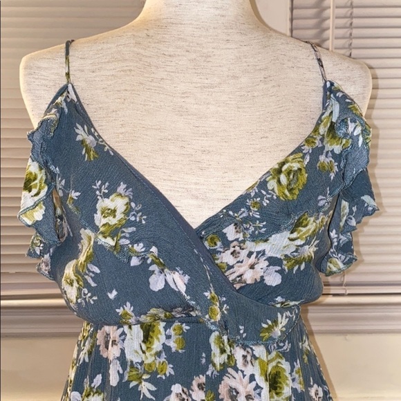 LF Romper Size Small - Picture 3 of 7